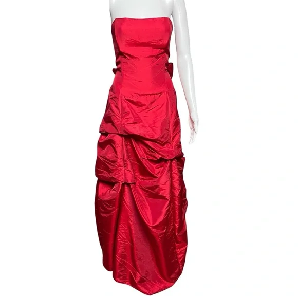 Pacific Plex - Women’s Elegant Red Strapless Prom Dress Sz. Large - Picture 1 of 7